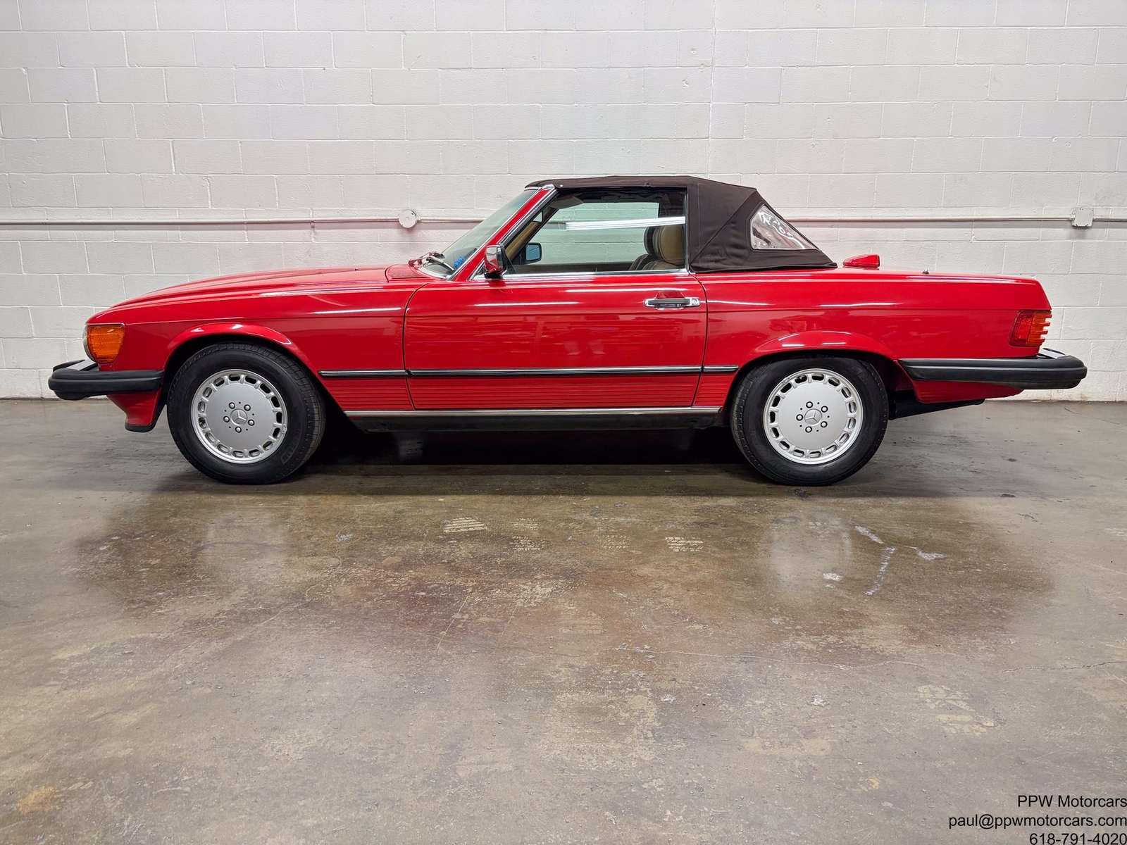 Mercedes-Benz-SL-Class-1987-Convertible-6
