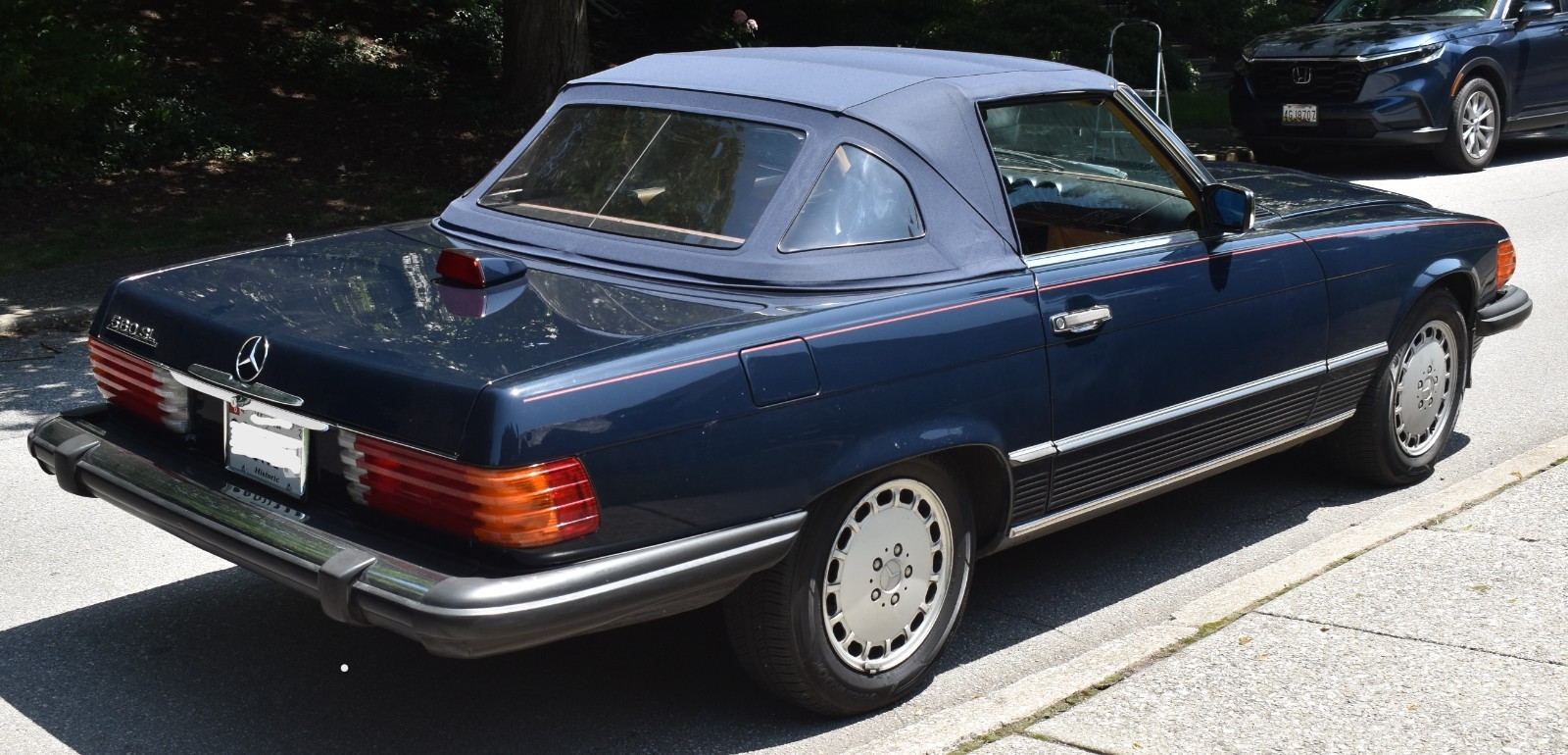 Mercedes-Benz-SL-Class-1987-Convertible-7