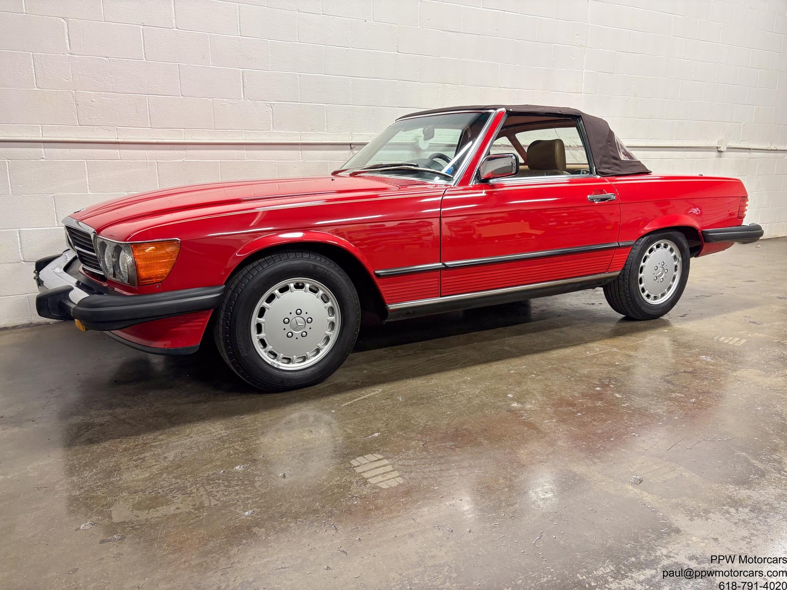 Mercedes-Benz-SL-Class-1987-Convertible-7