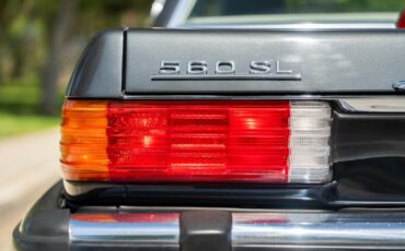 Mercedes-Benz-SL-Class-1987-Convertible-8