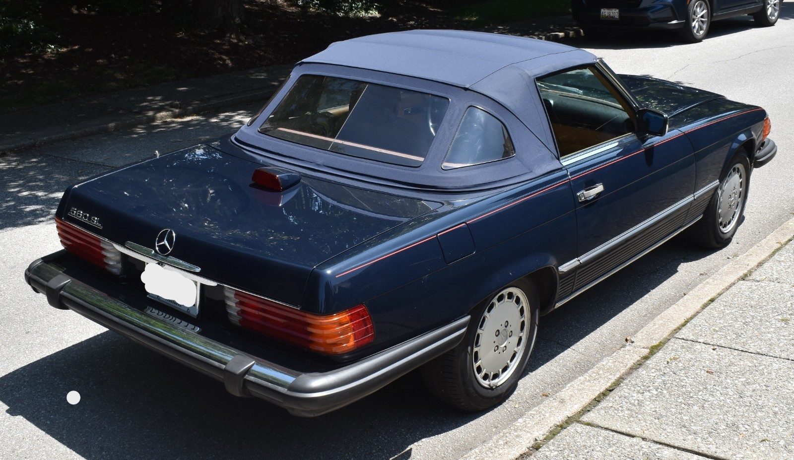 Mercedes-Benz-SL-Class-1987-Convertible-8