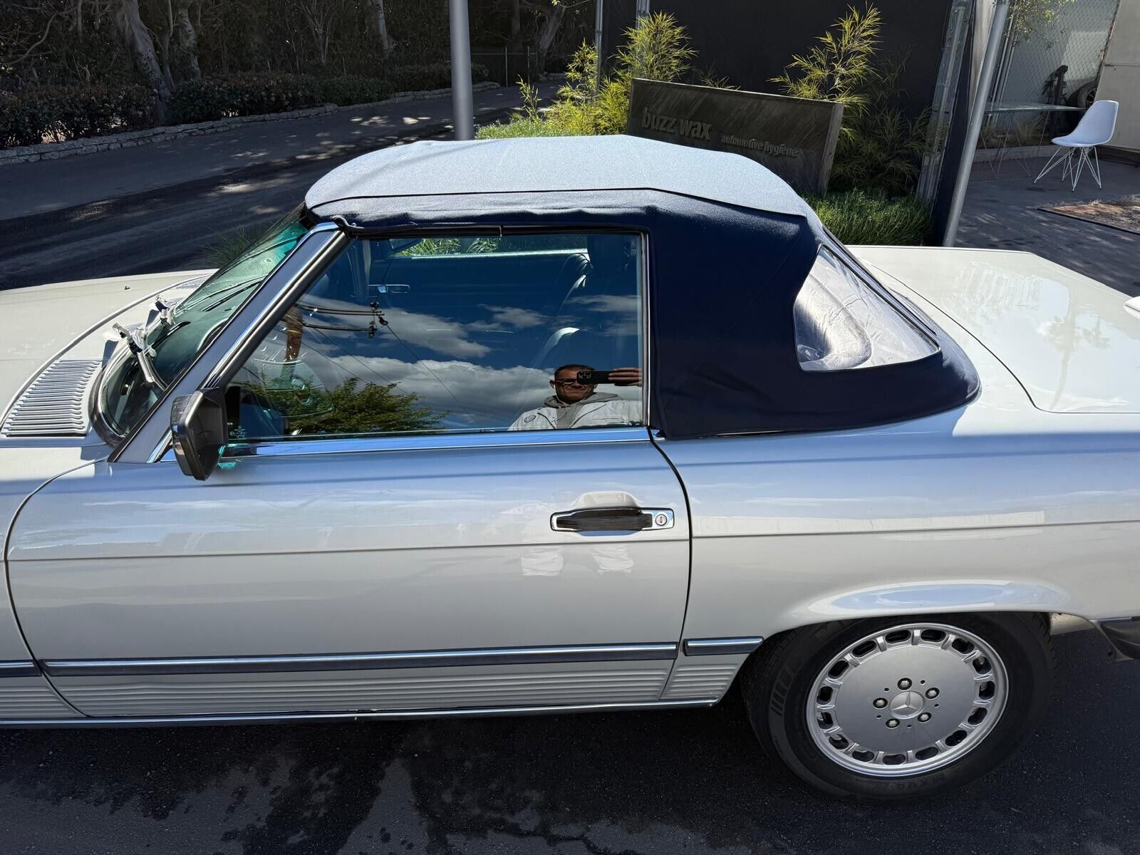 Mercedes-Benz-SL-Class-1988-Convertible-10