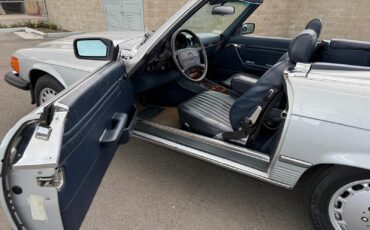 Mercedes-Benz-SL-Class-1988-Convertible-13