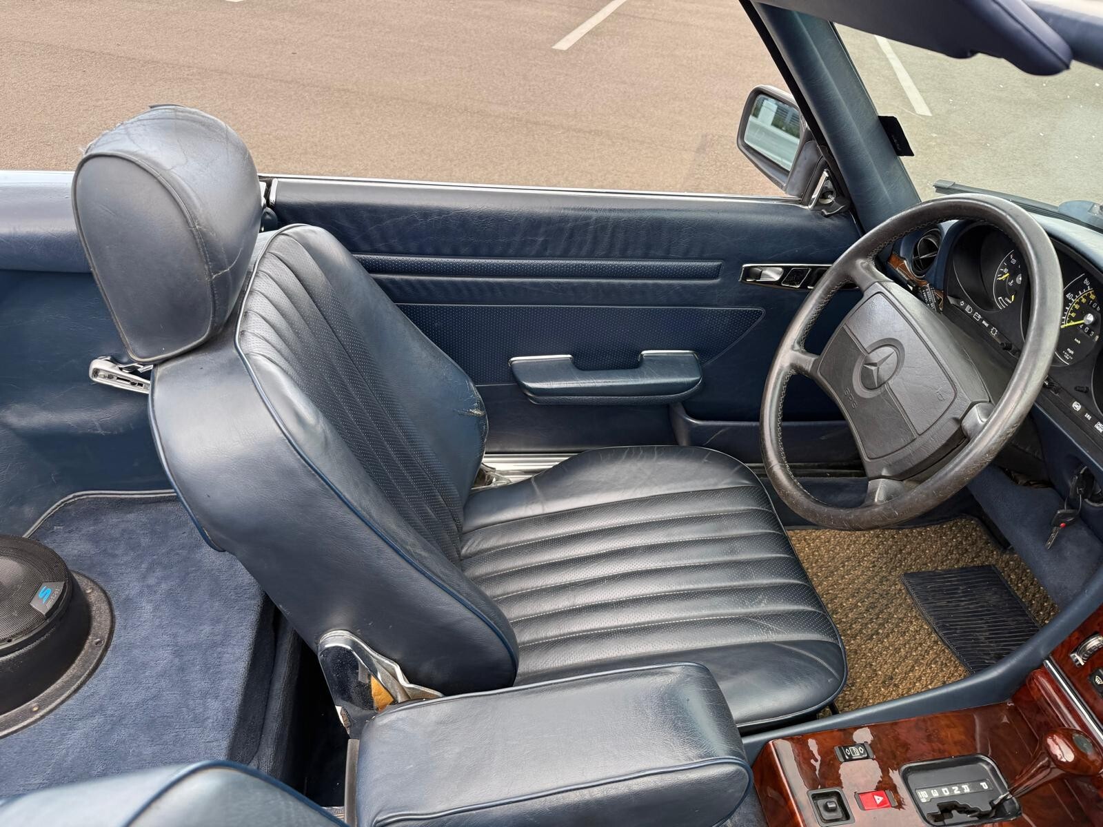 Mercedes-Benz-SL-Class-1988-Convertible-15