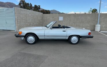 Mercedes-Benz-SL-Class-1988-Convertible-3