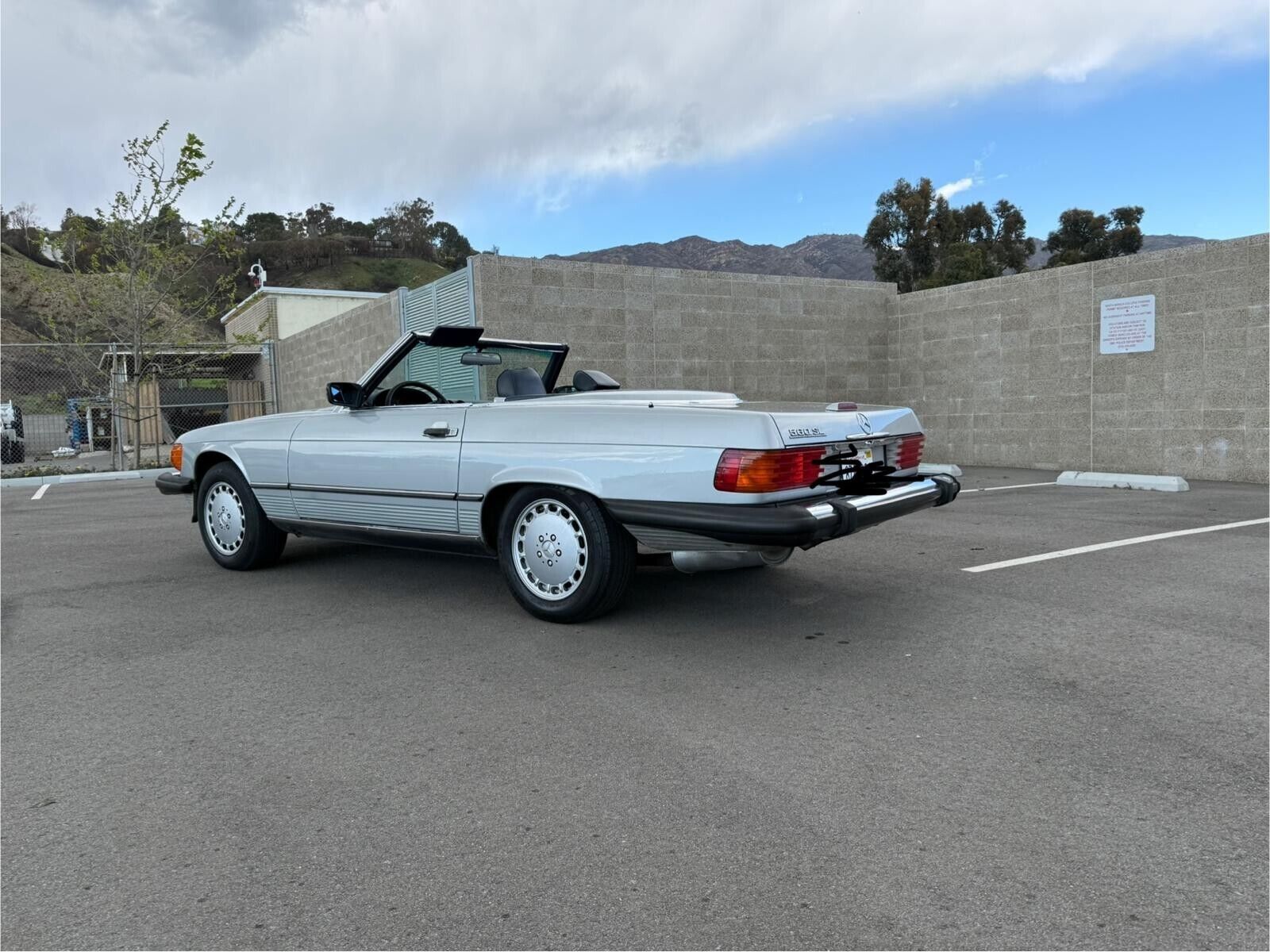 Mercedes-Benz-SL-Class-1988-Convertible-4