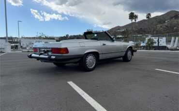 Mercedes-Benz-SL-Class-1988-Convertible-6