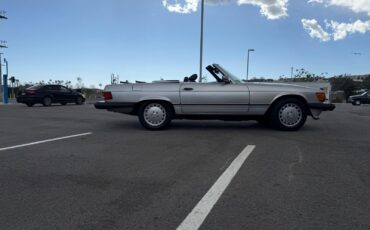 Mercedes-Benz-SL-Class-1988-Convertible-7