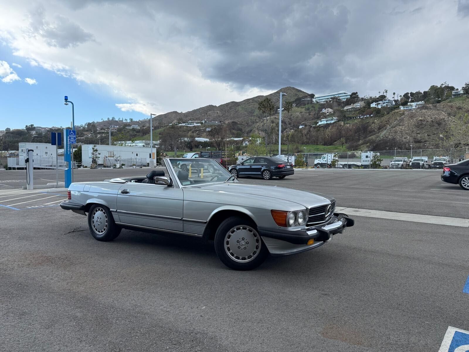 Mercedes-Benz-SL-Class-1988-Convertible-9