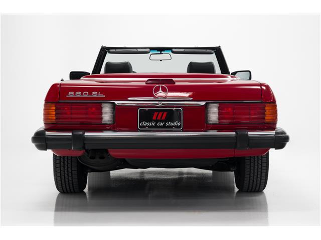 Mercedes-Benz-SL-Class-1989-Convertible-36