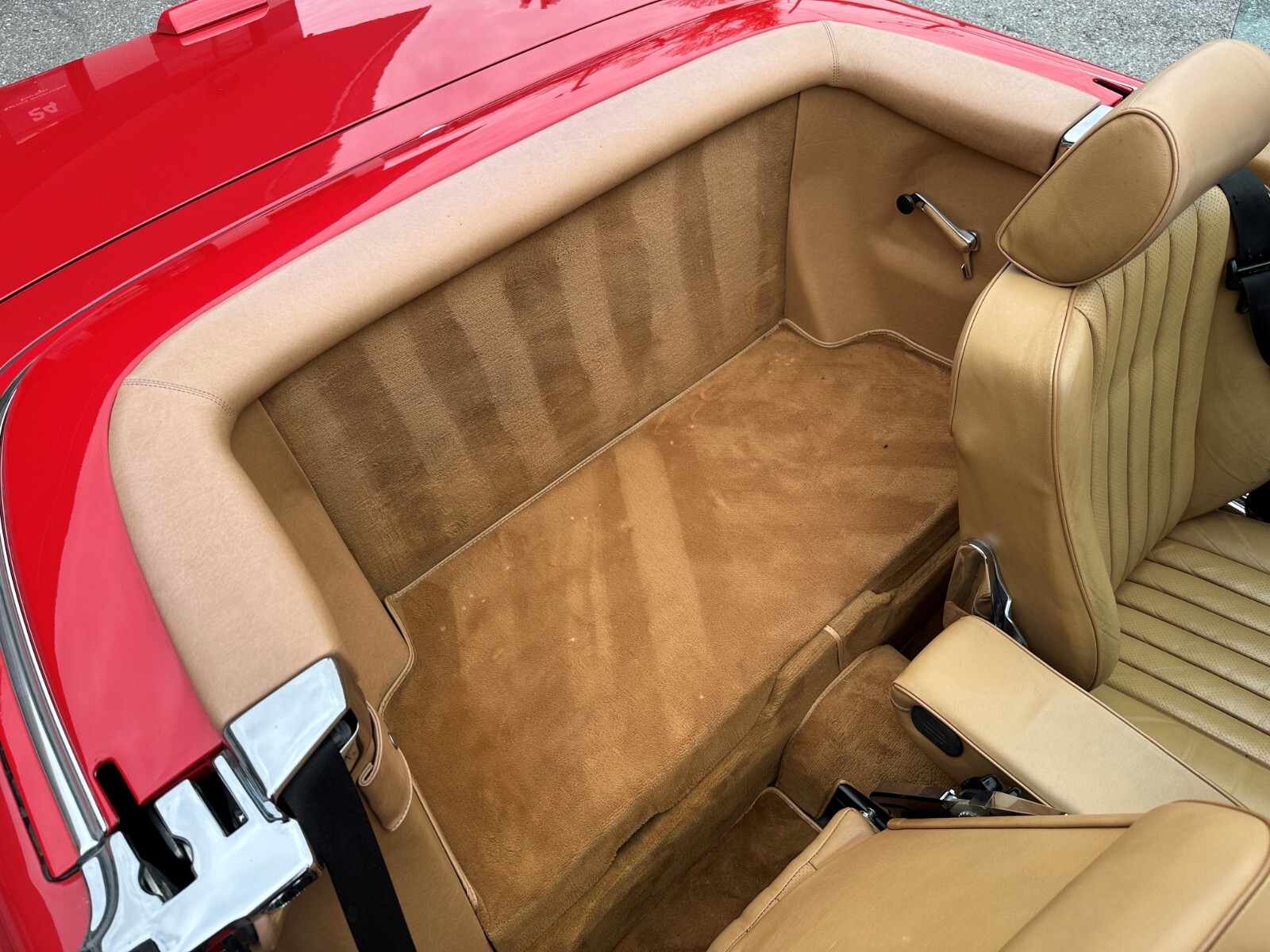 Mercedes-Benz-SL-Class-1989-Coupe-24