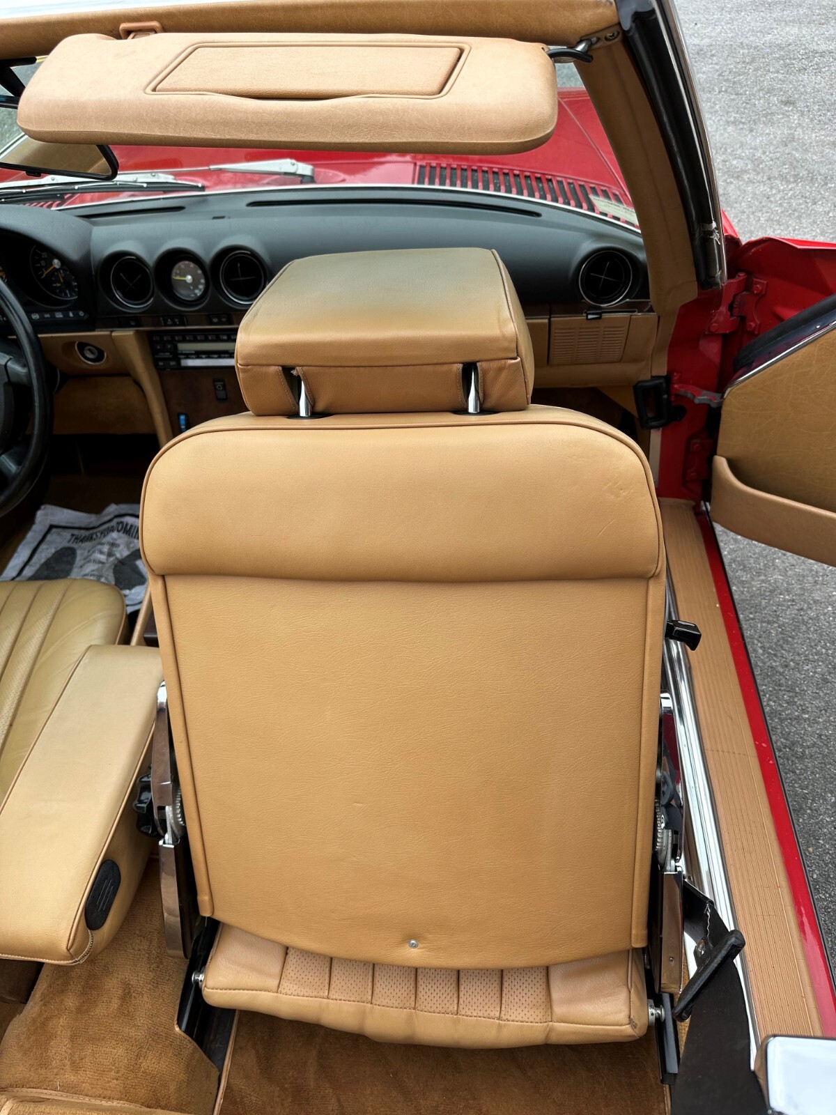 Mercedes-Benz-SL-Class-1989-Coupe-26