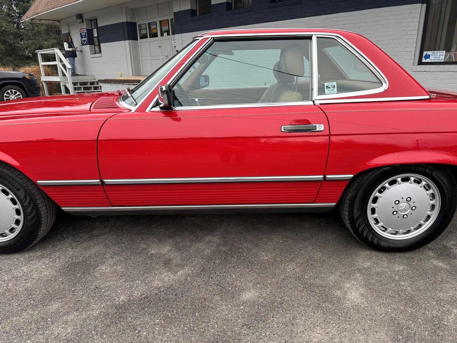 Mercedes-Benz-SL-Class-1989-Coupe-3