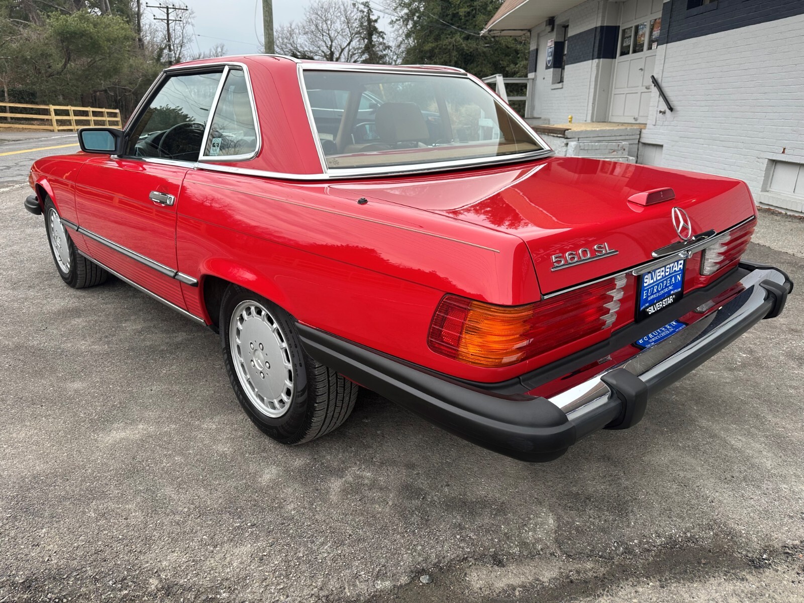 Mercedes-Benz-SL-Class-1989-Coupe-4