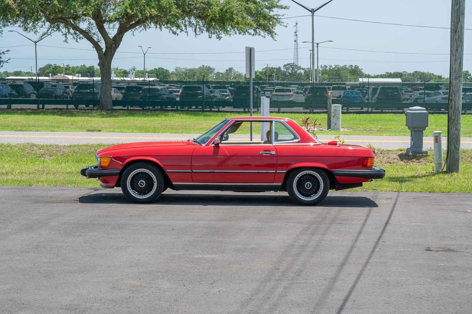 Mercedes-Benz-SL560-1987-2-Door-1