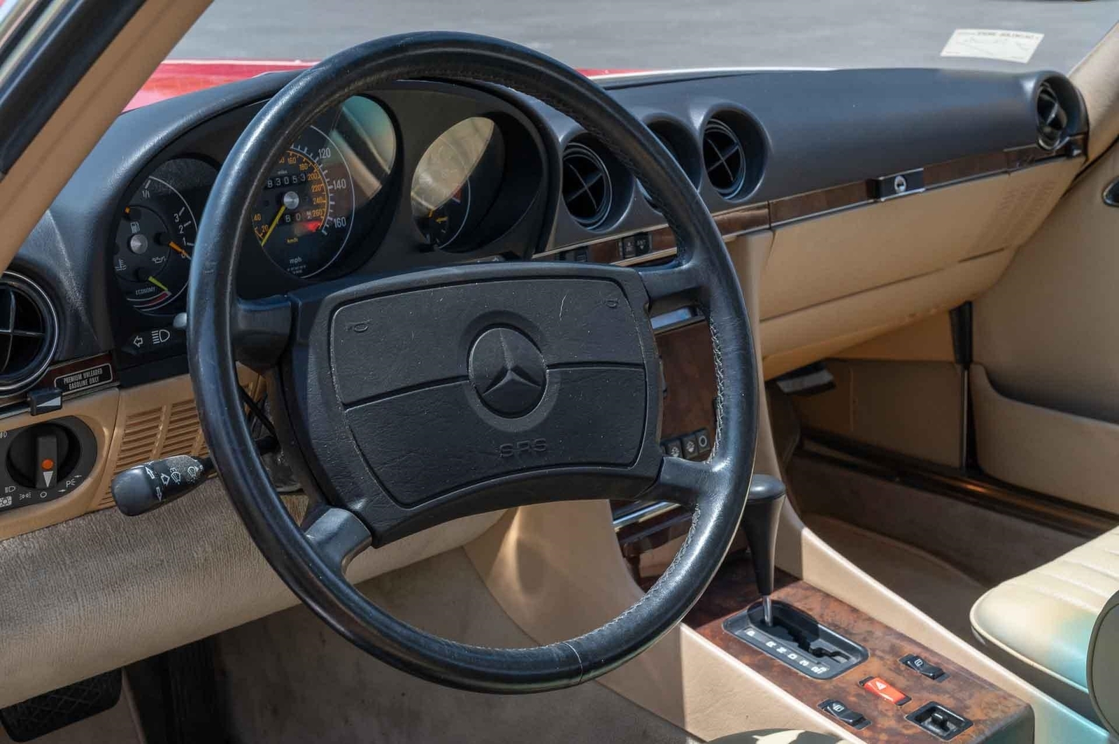 Mercedes-Benz-SL560-1987-2-Door-11