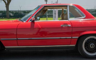 Mercedes-Benz-SL560-1987-2-Door-19