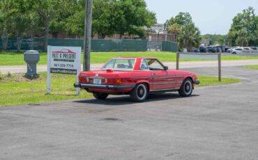 Mercedes-Benz-SL560-1987-2-Door-5