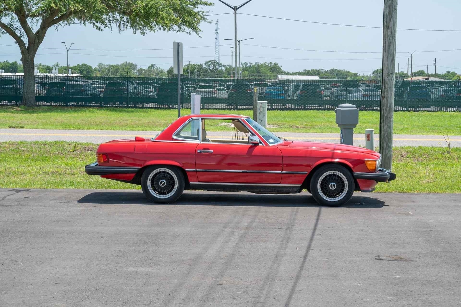 Mercedes-Benz-SL560-1987-2-Door-6