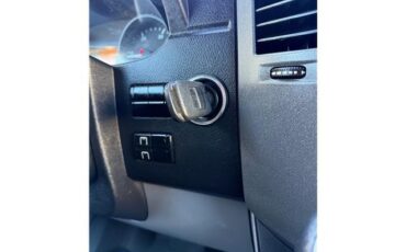 Mercedes-Benz-Sprinter-1916-Standard-Passenger-Van-22