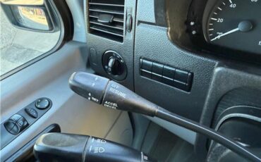 Mercedes-Benz-Sprinter-1916-Standard-Passenger-Van-25