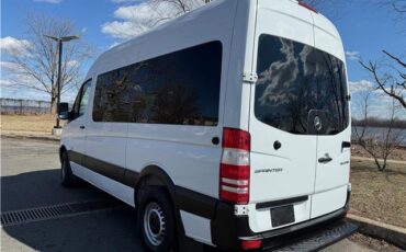 Mercedes-Benz-Sprinter-1916-Standard-Passenger-Van-5