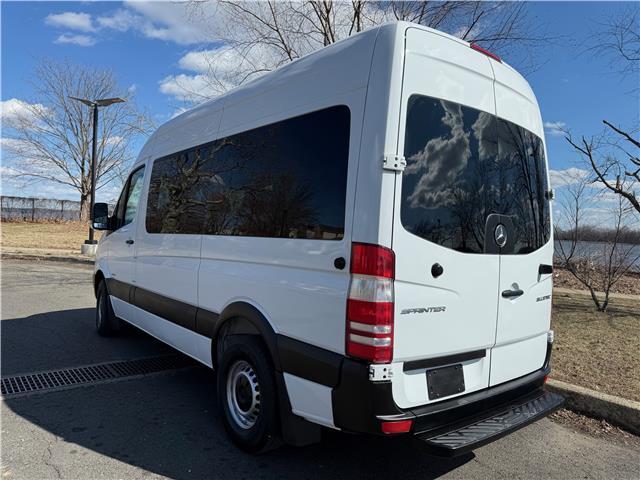 Mercedes-Benz-Sprinter-1916-Standard-Passenger-Van-5