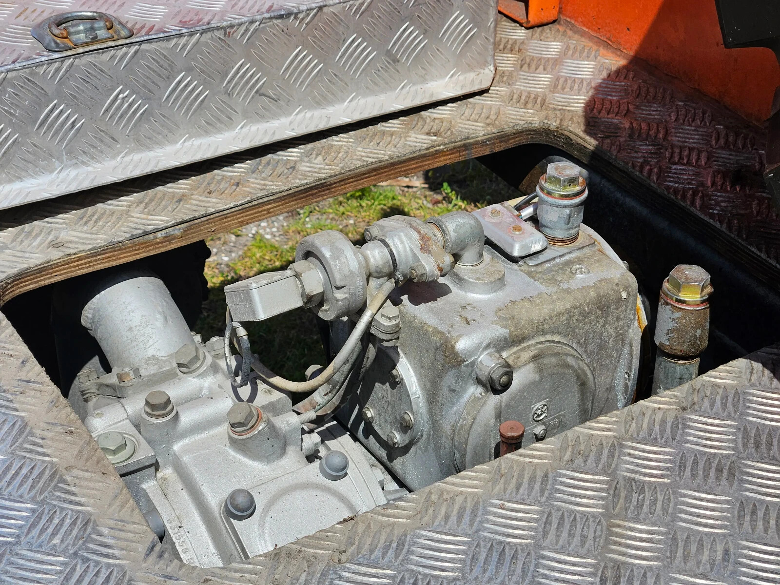 Mercedes-Benz-Unimog-416-1979-24