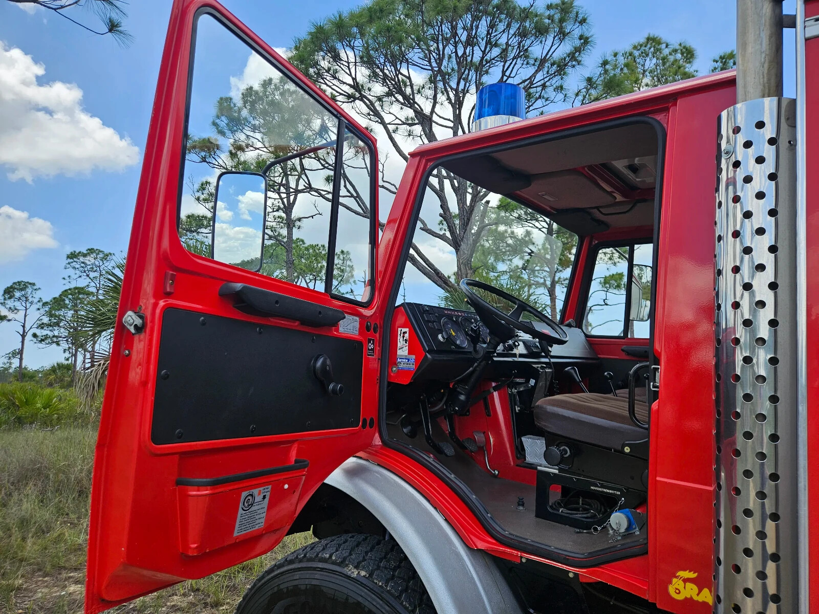 Mercedes-Benz-Unimog-U1700L-1980-Unimog-U1700L-14