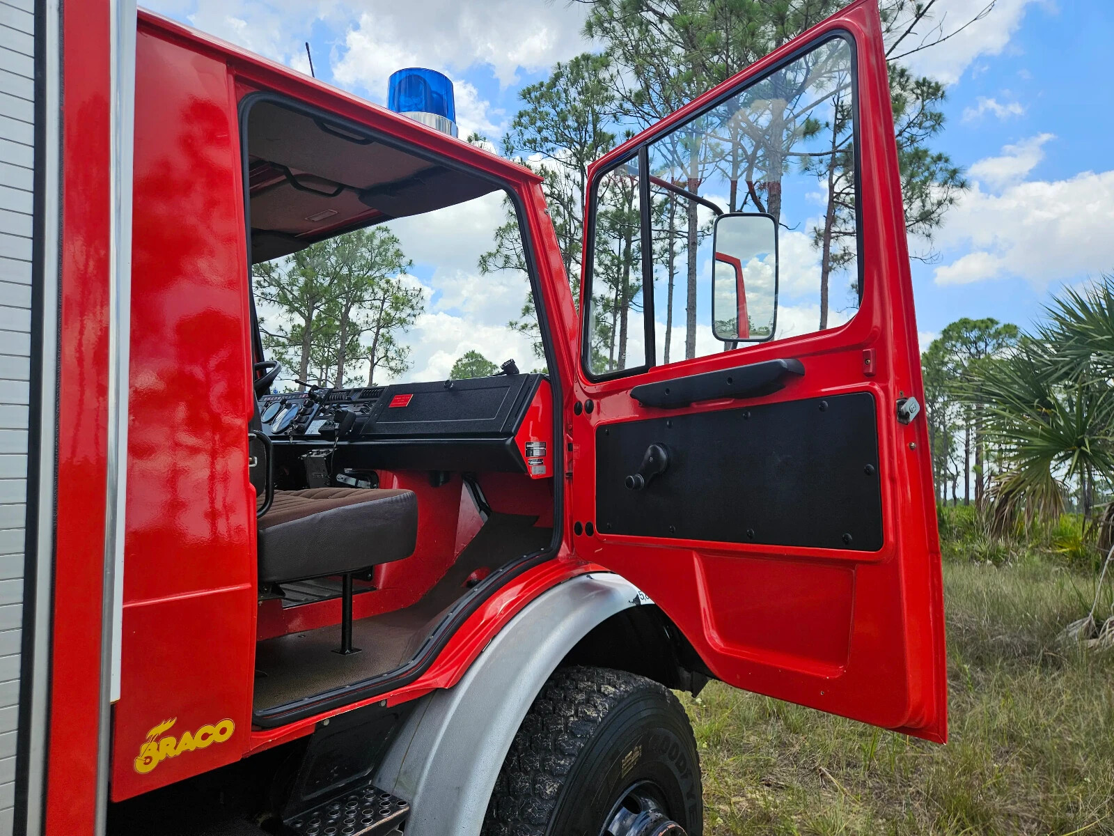 Mercedes-Benz-Unimog-U1700L-1980-Unimog-U1700L-19