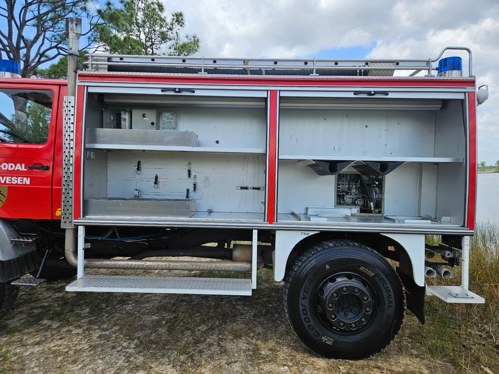 Mercedes-Benz-Unimog-U1700L-1980-Unimog-U1700L-6