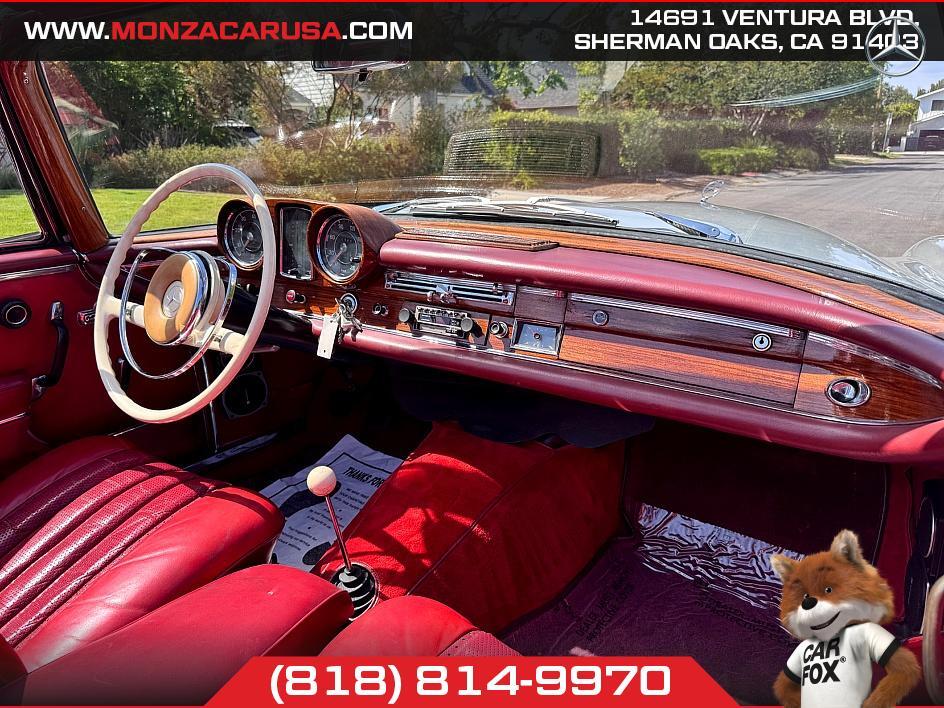Mercedes-Benz-s220-1962-Convertible-20