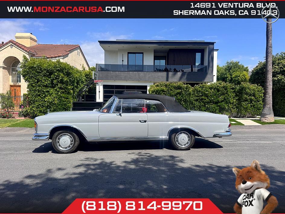 Mercedes-Benz-s220-1962-Convertible-23