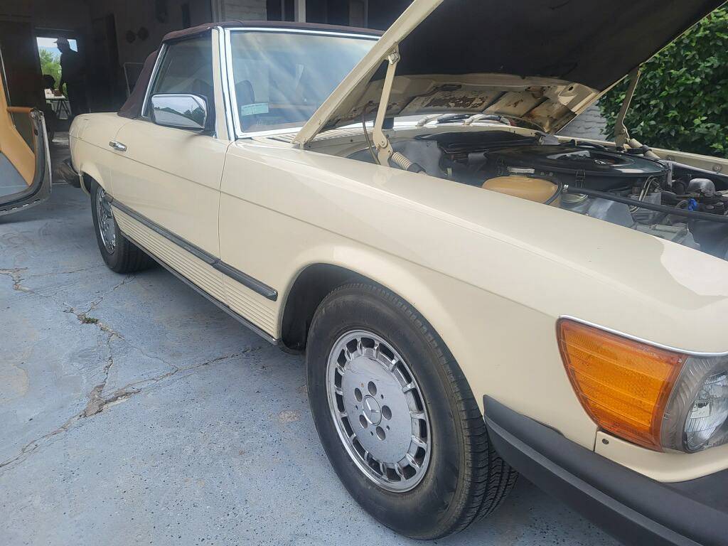 Mercedes-benz-450-sl-1977-yellow-1