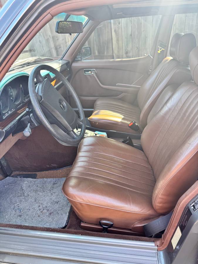 Mercedes-benz-450sel-1976-grey-15
