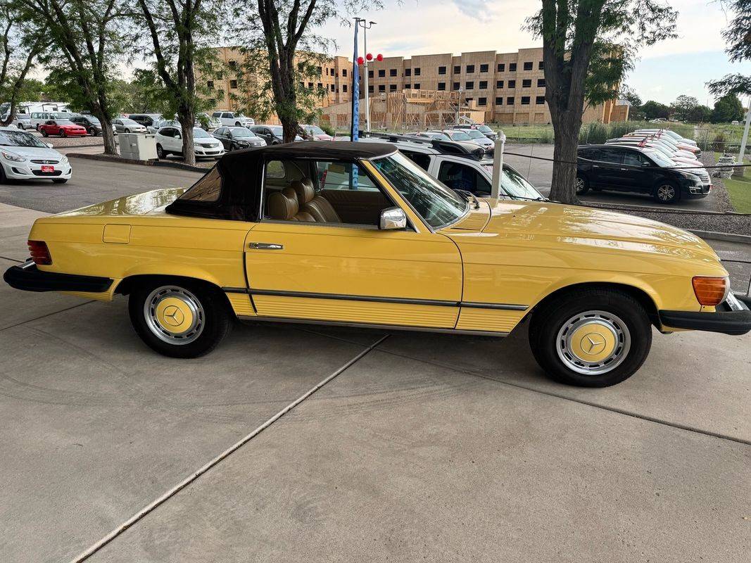 Mercedes-benz-450sl-1976-yellow-1