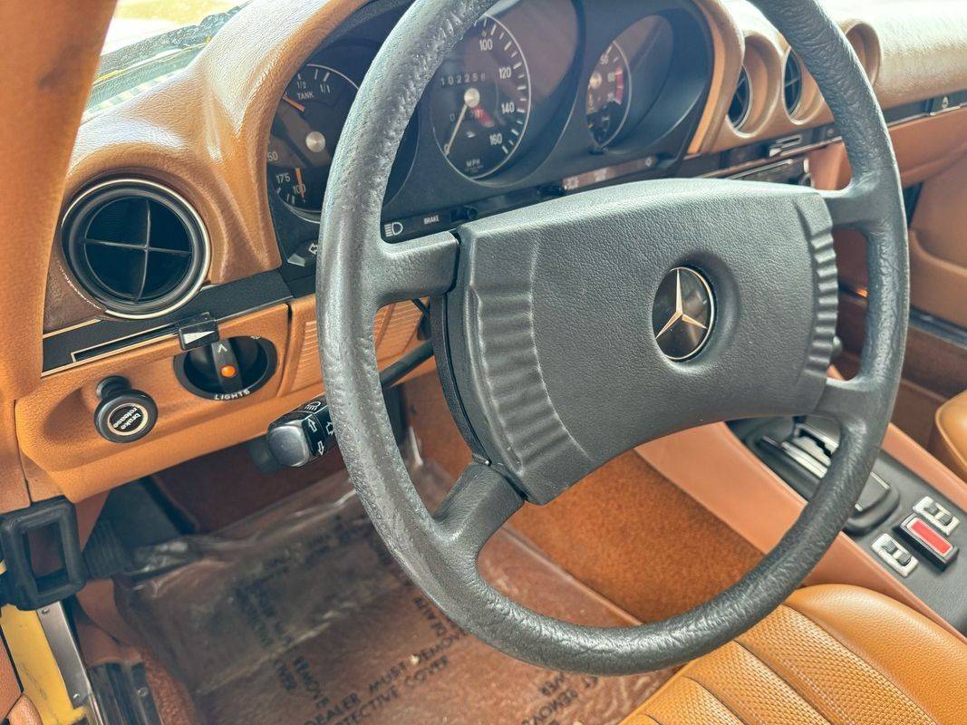 Mercedes-benz-450sl-1976-yellow-11