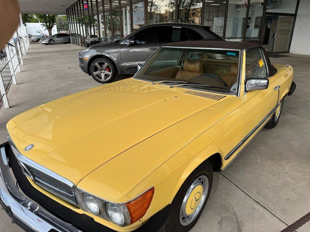 Mercedes-benz-450sl-1976-yellow-21