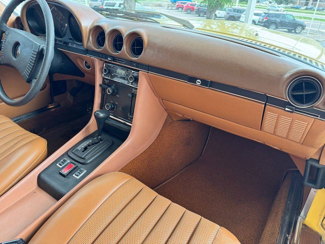 Mercedes-benz-450sl-1976-yellow-6