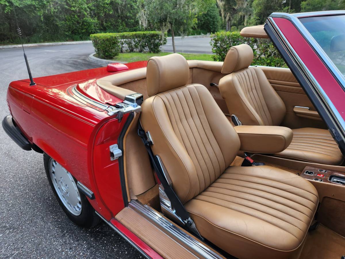 Mercedes-benz-560sl-1987-silver-23