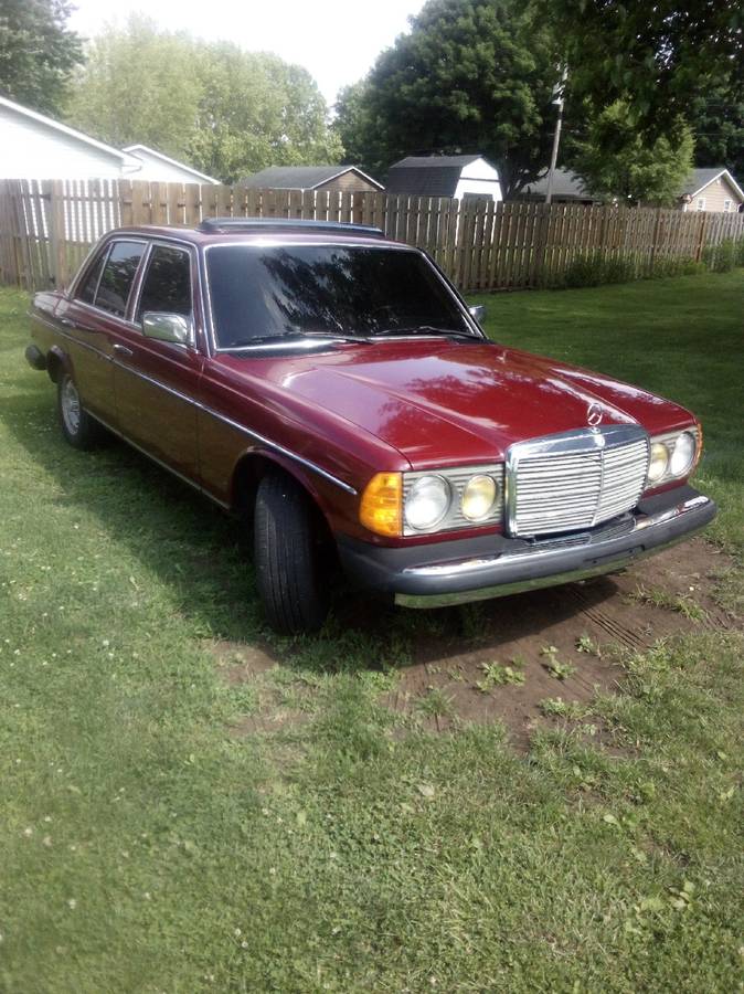 Mercedes-benz Benz 300 dt diesel  1985 purple