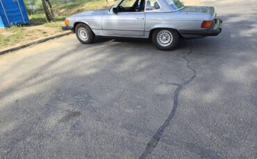 Mercedes-benz-Benz-380sl-1982-silver-4