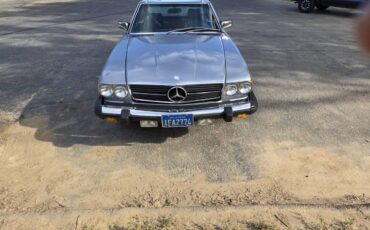 Mercedes-benz-Benz-380sl-1982-silver-6
