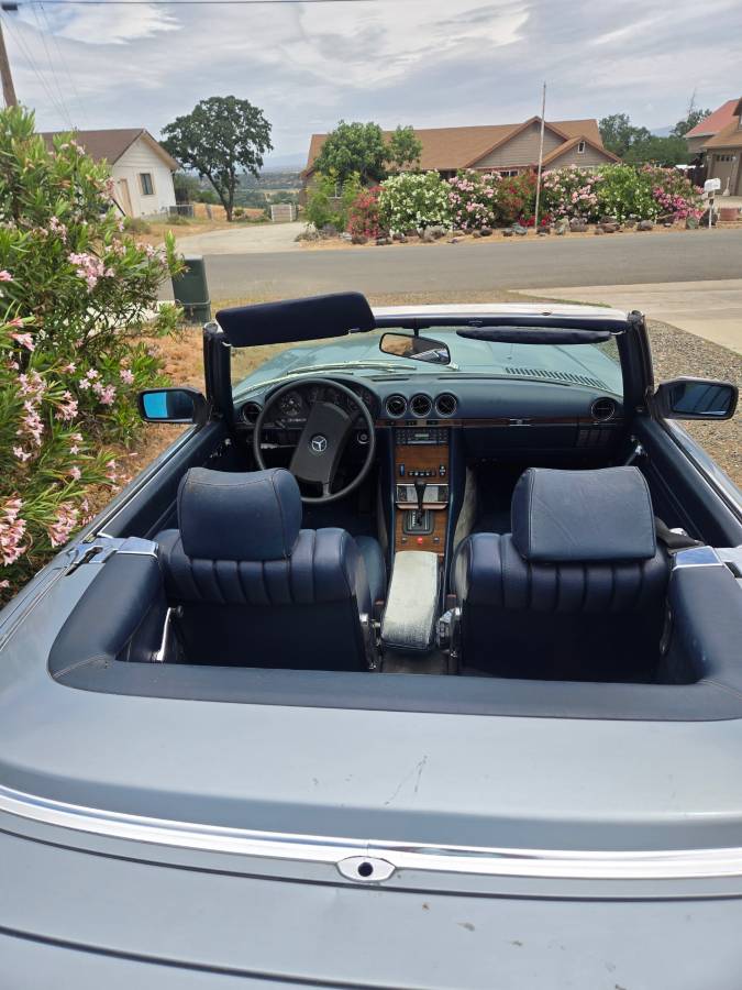 Mercedes-benz-Benz-380sl-1982-silver-7