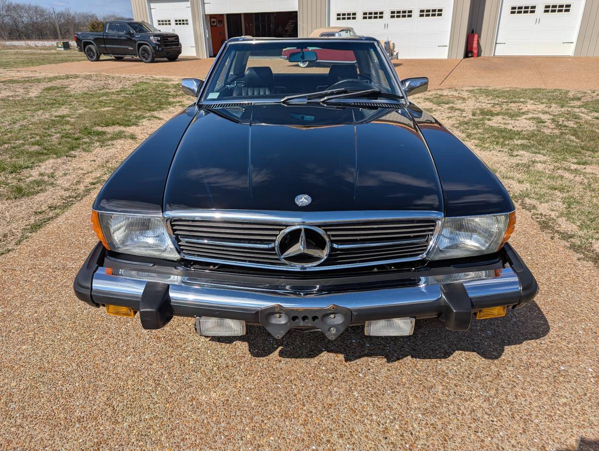 Mercedes-benz-Benz-380sl-euro-1984-black-3