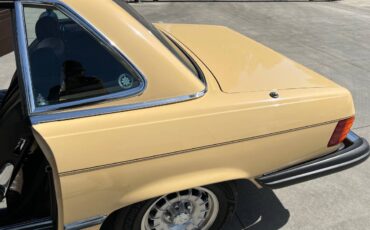 Mercedes-benz-Benz-450sl-1980-yellow-12