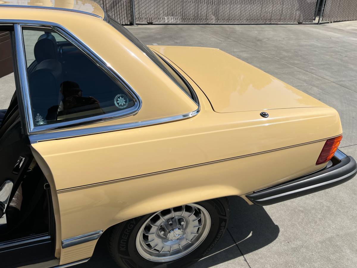 Mercedes-benz-Benz-450sl-1980-yellow-12