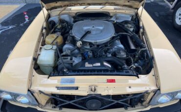 Mercedes-benz-Benz-450sl-1980-yellow-23