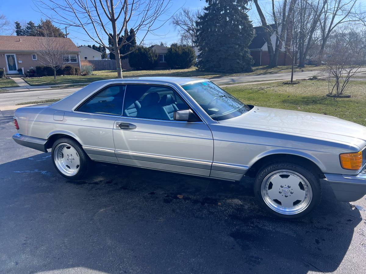 Mercedes-benz-Benz-500-sec-1984-silver-1