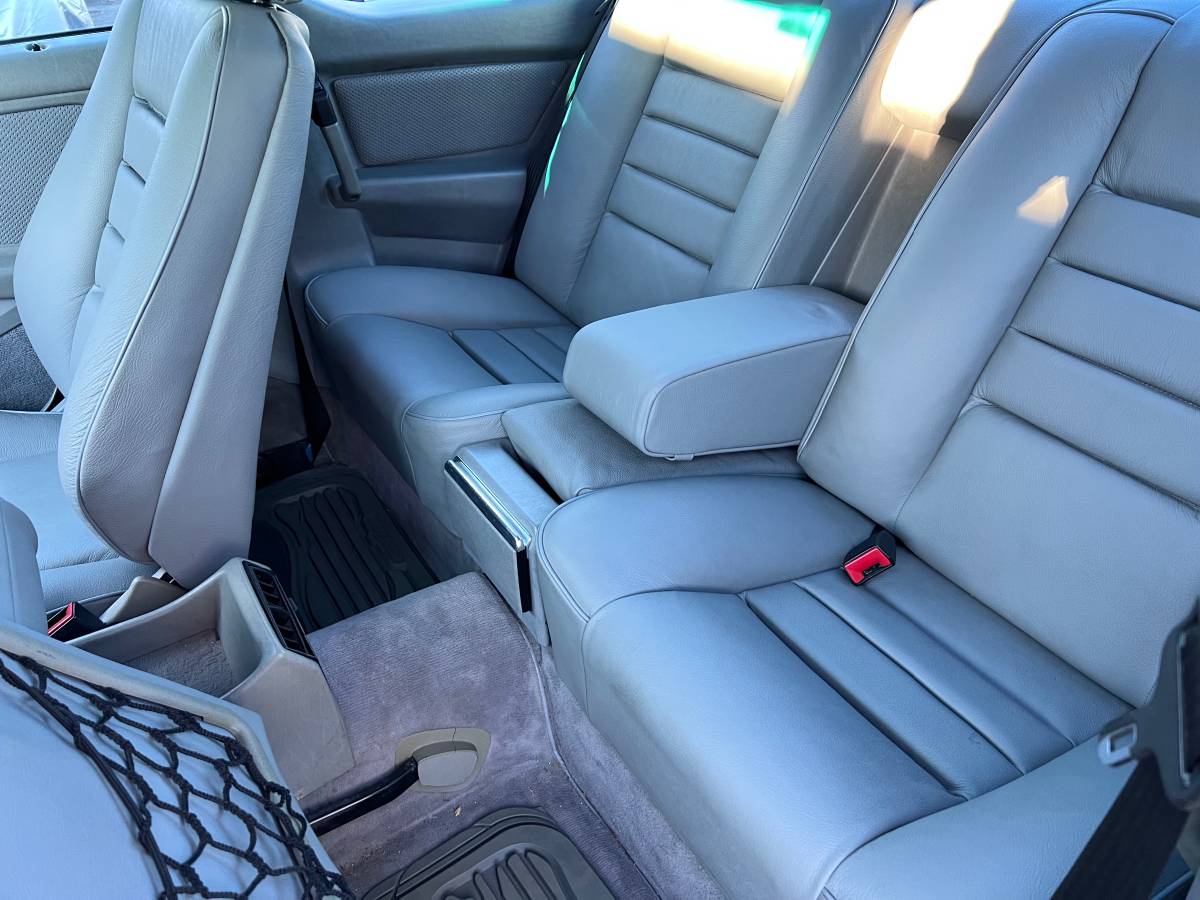 Mercedes-benz-Benz-500-sec-1984-silver-4